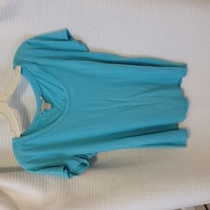 Beautiful blue colored tee from Banana Republic, size L